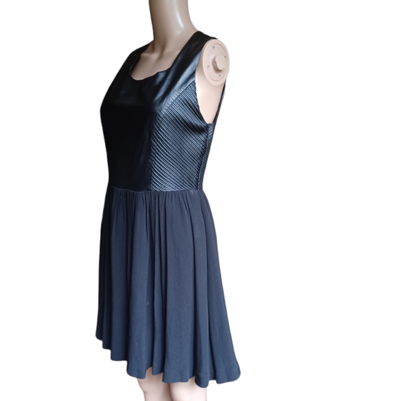 Line & Dot Sleeveless Black Lambskin Aline Dress Medium - Picture 7 of 12